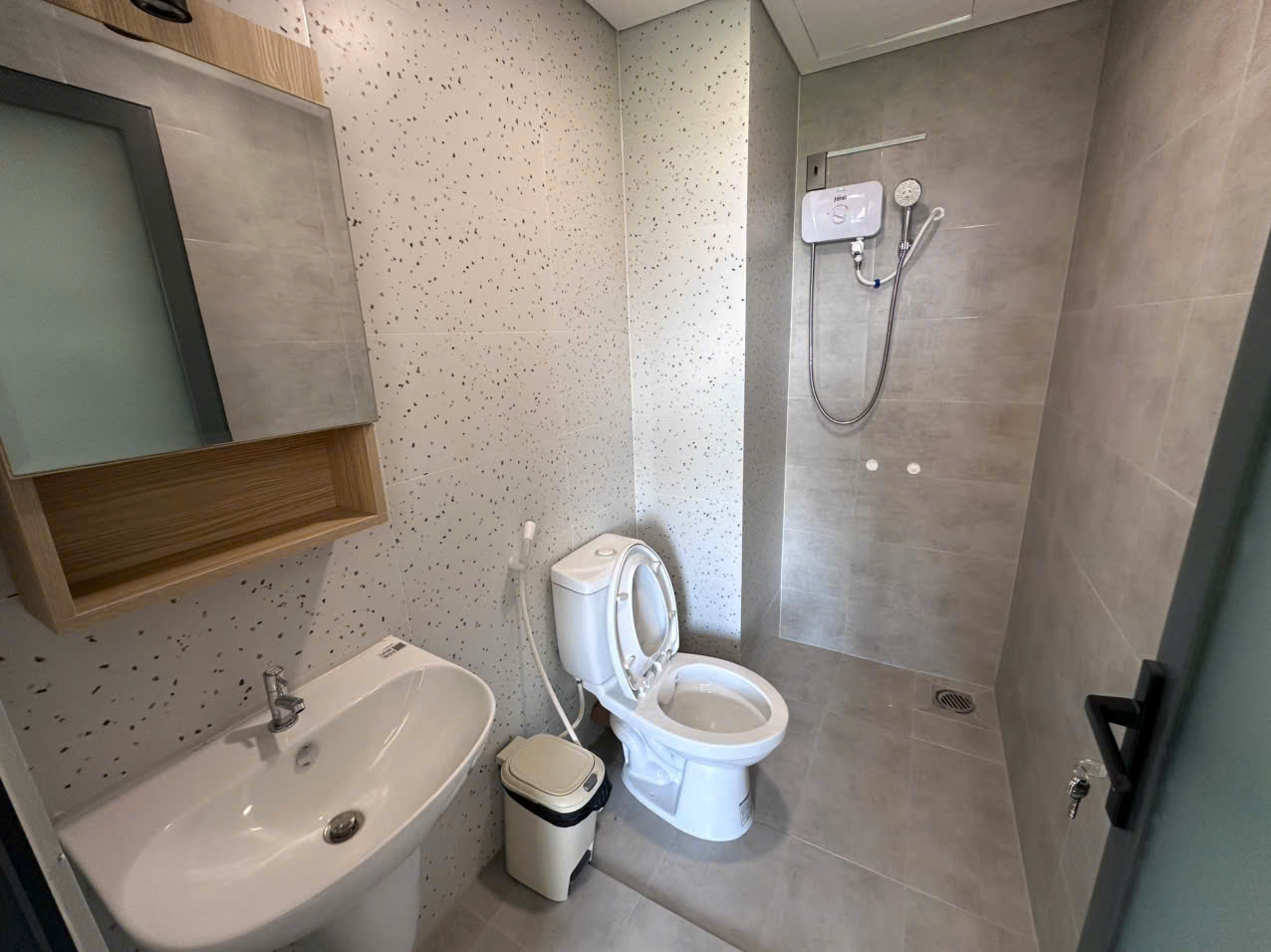 CHÍNH CHỦ CHO THUÊ 2 CĂN HỘ DỊCH VỤ THE FULCRUM IELTS HOME,QUẬN 12 ,TPHCM 15990225