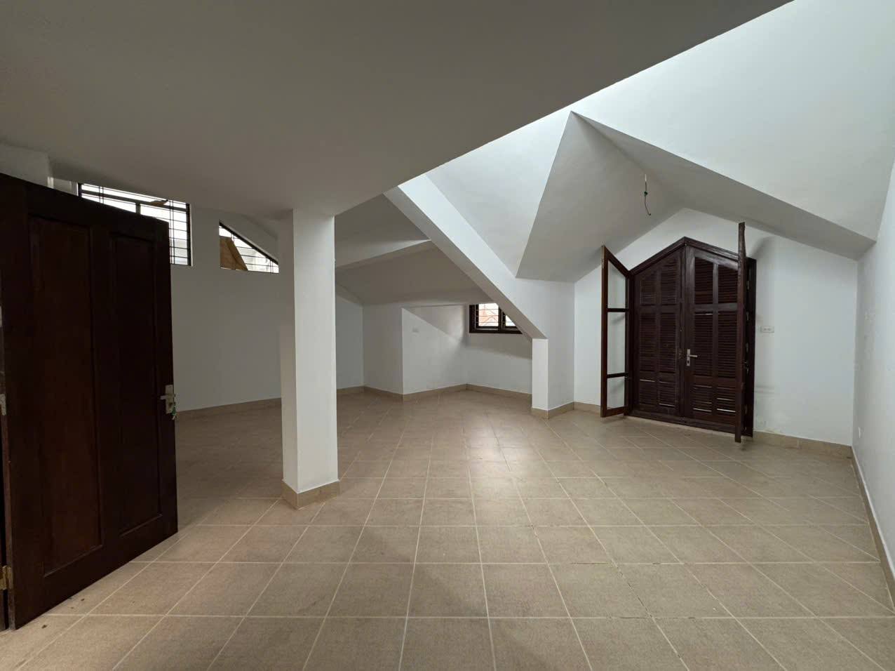 🔅 PHÂN LÔ VỈA HÈ Ô TÔ TRÁNH ĐƯỜNG BƯỞI, LÔ GÓC 72M2 5T MT 15M, CHỈ 31.5 TỶ 🔅 15990245