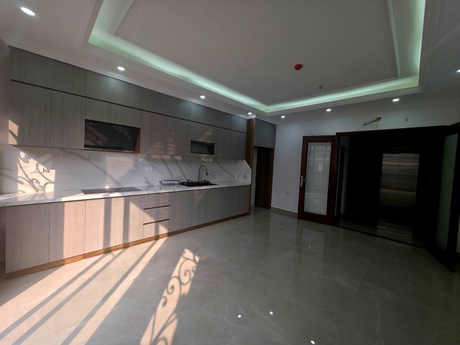 🔅 PHÂN LÔ VỈA HÈ Ô TÔ TRÁNH PHẠM TUẤN TÀI, 46M2 7 T THANG MÁY, MT 4.5M, CHỈ 26.5 TỶ 🔅 15990248