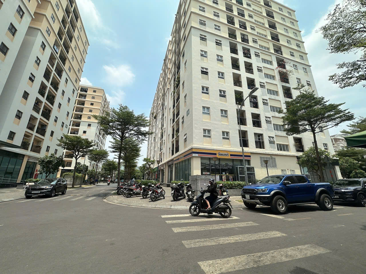 Bán nhà Cityland Park Hills view góc ngang 5.2m có hầm 100m2 5 tầng gần Phan Văn Trị 27 tỷ 15990290