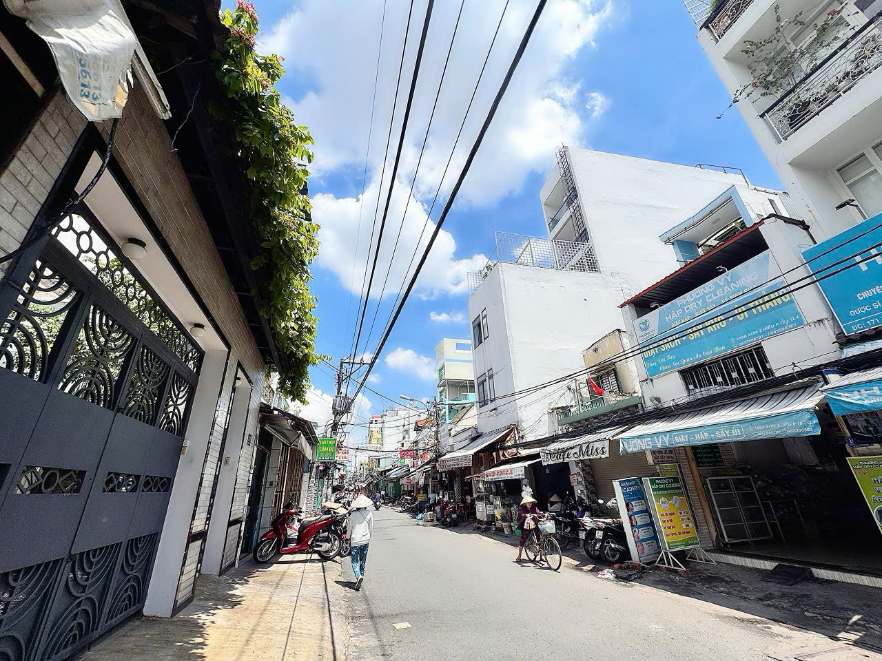 CHÍNH CHỦ CẦN BÁN NHÀ 2 TẦNG MTKD Đ.XÓM CHIẾU, QUẬN 4 - NGANG ĐẸP 6M*24M * LH GIANG GIANG: 15990366