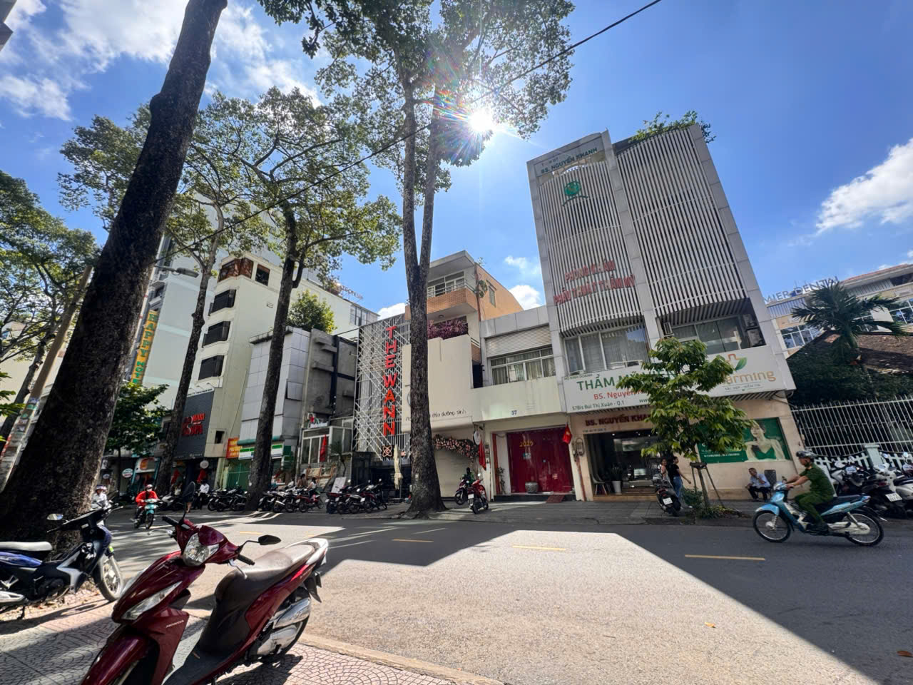 CHÍNH CHỦ BÁN NHÀ 2 TẦNG MẶT TIỀN Đ.BÙI THỊ XUÂN, QUẬN 1 - VỊ TRÍ SIÊU VIP - NGANG HIẾM 4M*20M - 15990383