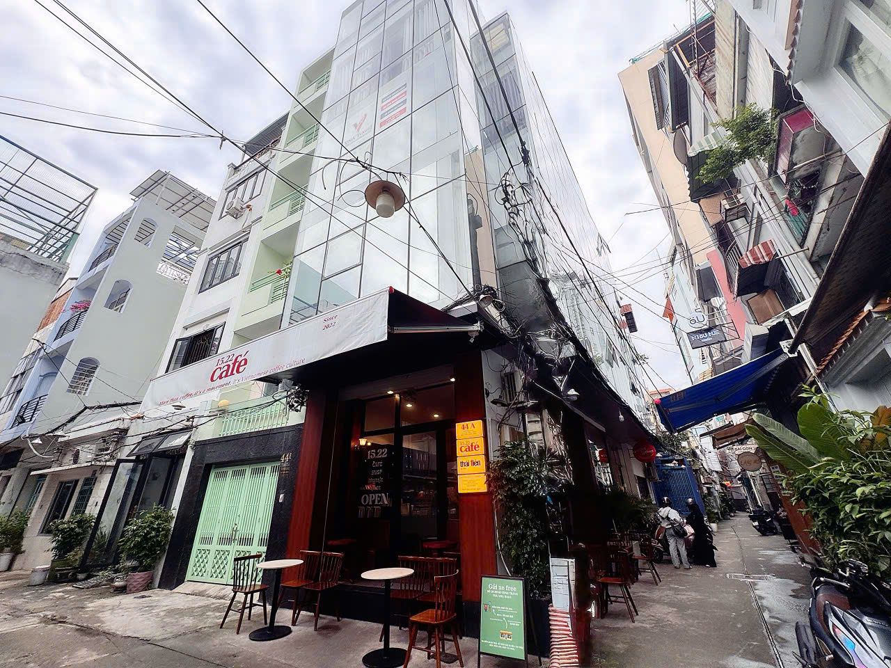 CHÍNH CHỦ 1 ĐỜI SỔ - BÁN NHÀ 2 TẦNG XE HƠI NGỦ TRONG NHÀ Đ.ĐINH CÔNG TRÁNG, QUẬN 1 - NGANG ĐẸP 15990385