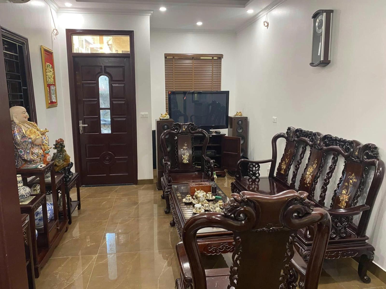 CHO THUÊ NGUYÊN CĂN TÂY SƠN, Ô TÔ ĐỖ CỬA, KINH DOANH, NỘI THẤT 33M 4T 15TR 0903258273 15990398