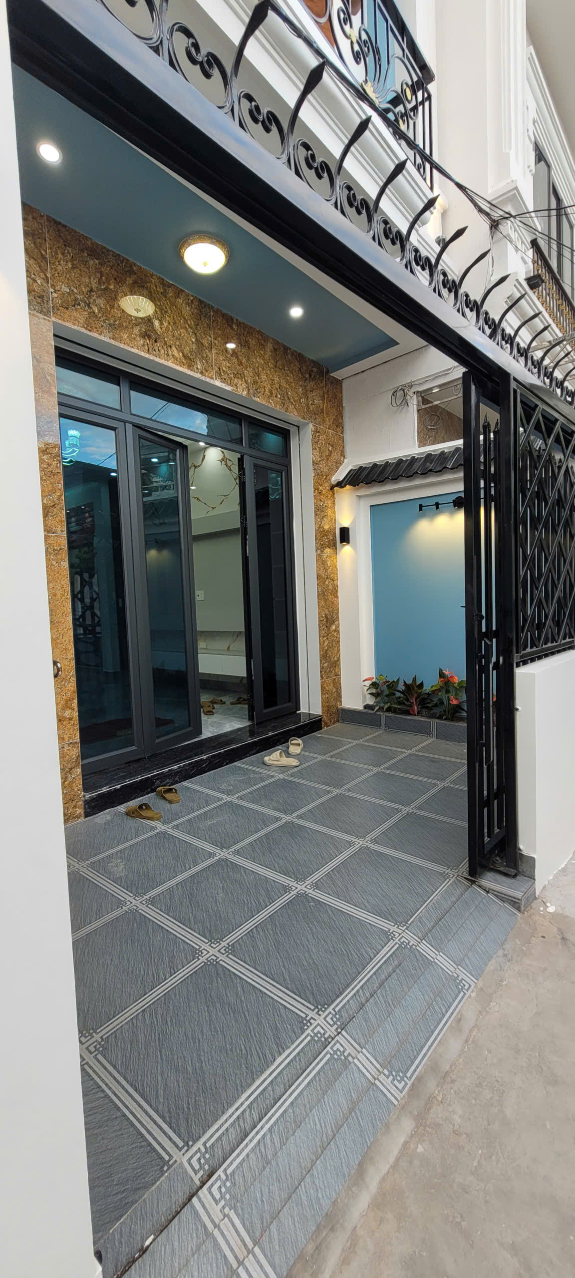 BÁN NHÀ 4 TẦNG LŨNG ĐÔNG – HẢI AN – Ô TÔ ĐỖ CỬA – GIÁ 4,15 TỶ 15990405