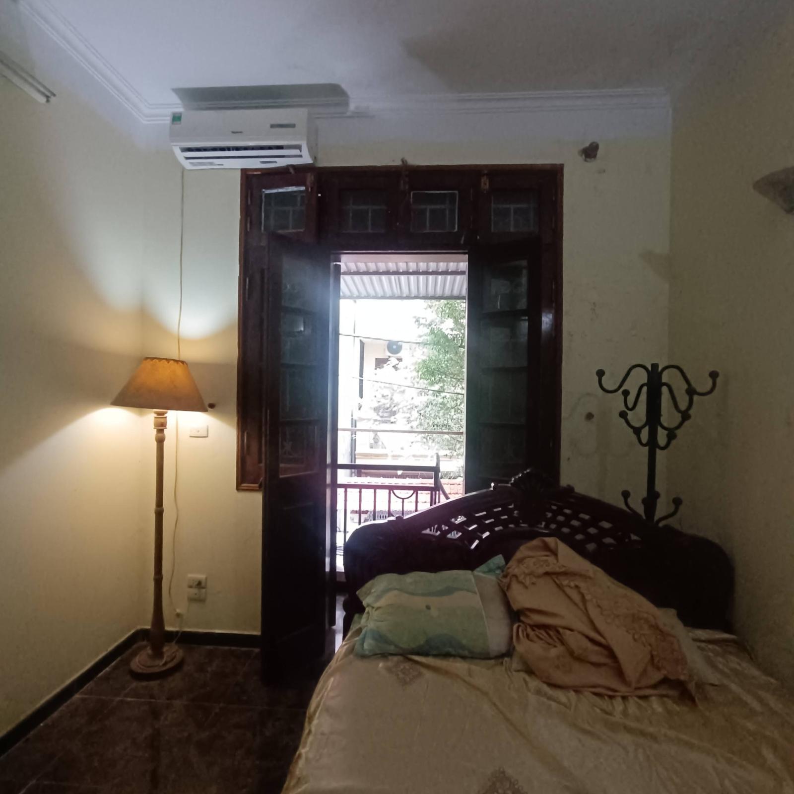 CC cần ần cho thuê nhà Nguyễn Khang  38m2x2 tầng- 02 ngủ 11 triệu/tháng 15990414