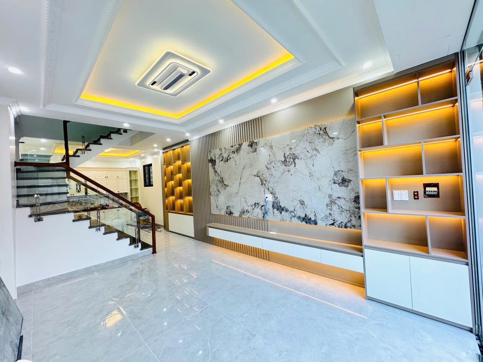 BÁN NHÀ LÔ GÓC 4 TẦNG ĐÀ NẴNG – NGÔ QUYỀN – Ô TÔ TRÁNH – GIÁ 5,2 TỶ 15990418