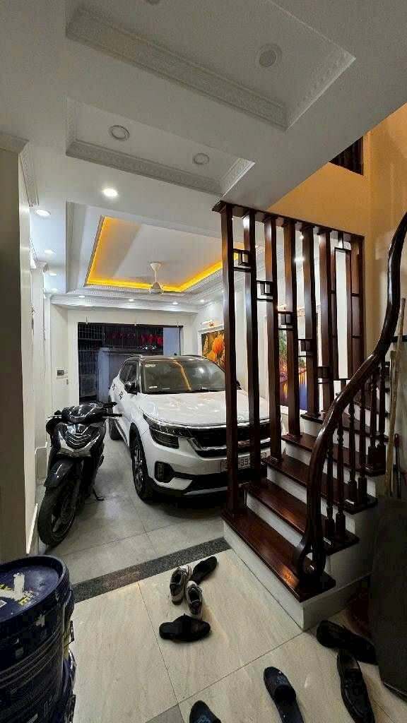 BÁN NHÀ LONG BIÊN 45M² – LÔ GÓC – GARA Ô TÔ – GẦN AEON MALL – NHỈNH 12 TỶ 15990421