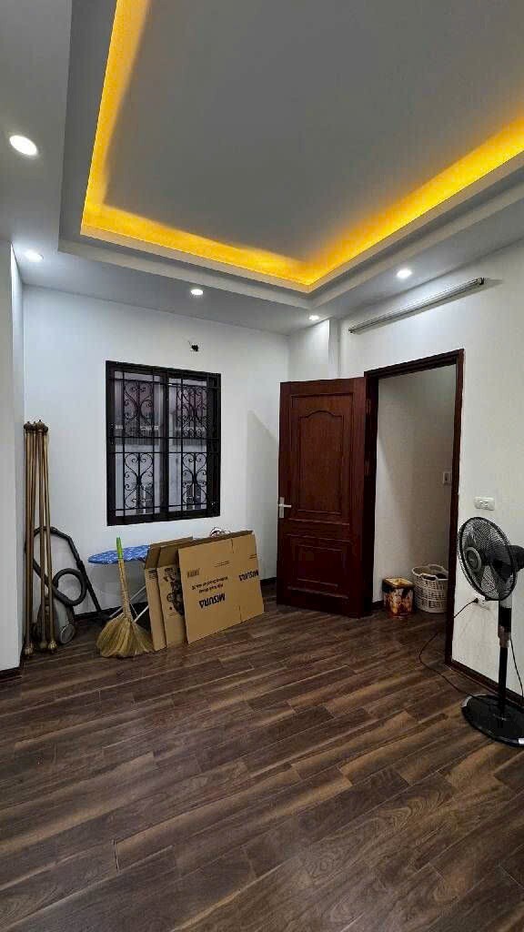 BÁN NHÀ LONG BIÊN 45M² – LÔ GÓC – GARA Ô TÔ – GẦN AEON MALL – NHỈNH 12 TỶ 15990421