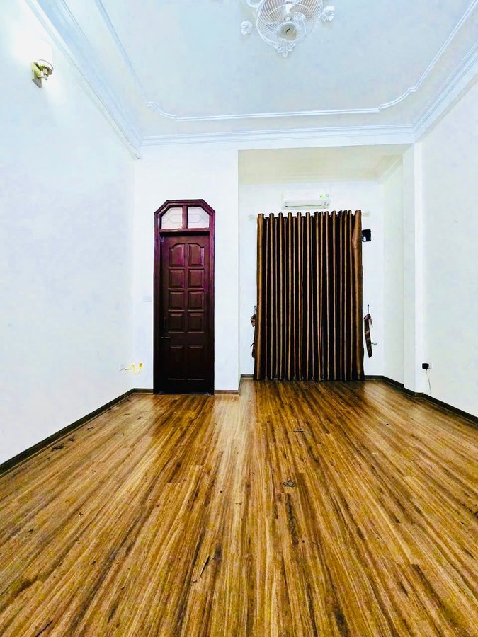 Bán Nhà Dân Xây Nguyễn Khánh Toàn. Cầu Giấy. DT 36m2. MT 4m. 4 Tầng. Giá 8.86 Tỷ. 15990426