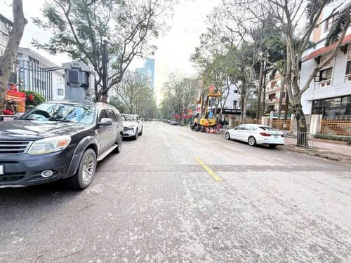 Bán nhà mặt phố Vạn Phúc Ba Đình 52m 5 tầng vỉa hè rộng kinh doanh đỉnh giá 32.6 tỷ 15990428