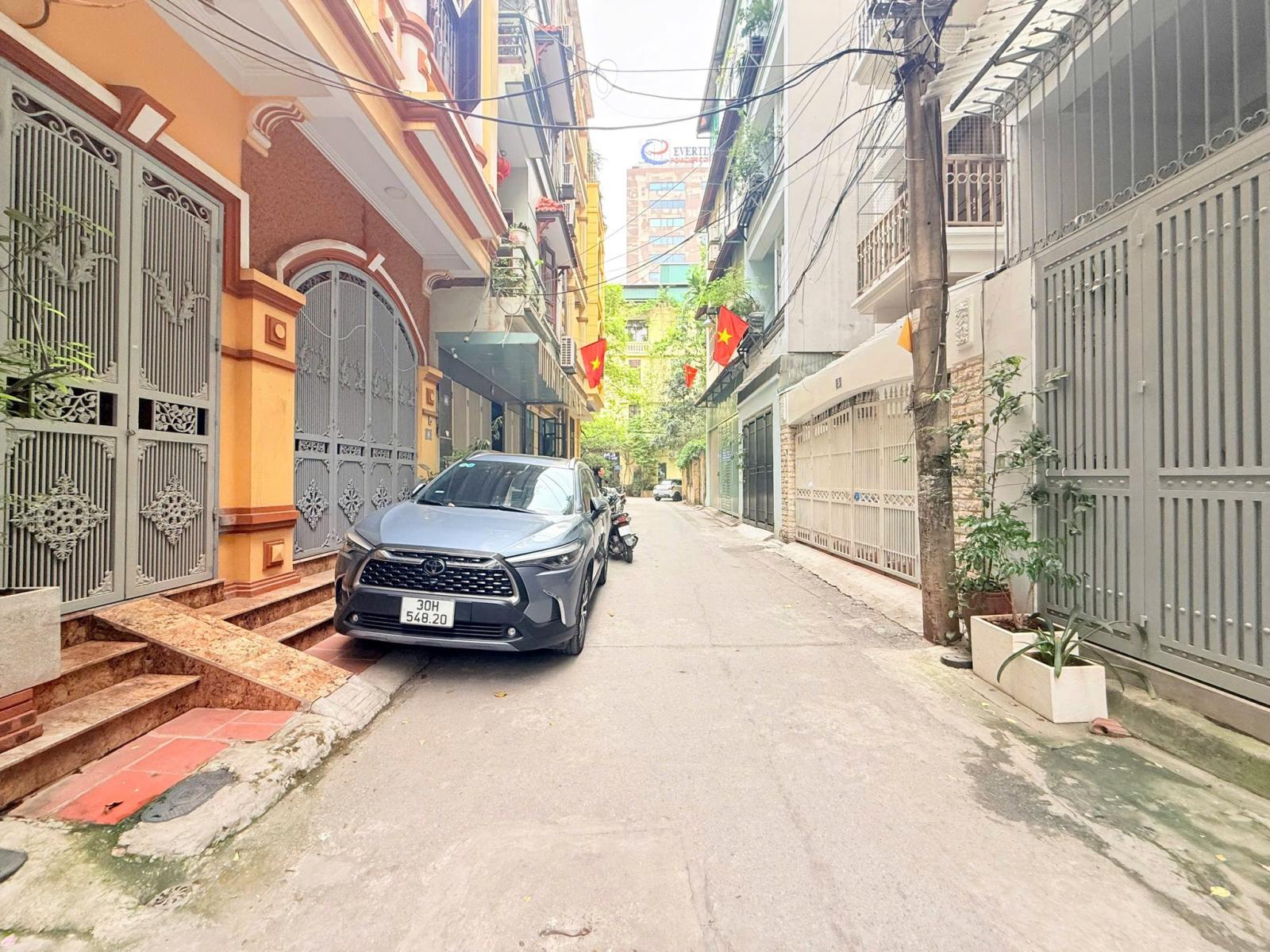NHÀ PHỐ, TRẦN QUỐC HOÀN, CẦU GIẤY-PHÂN LÔ-Ô TÔ-KD: 55M X4T, MT 5,5M, GIÁ 26,4 TỶ. 15990443
