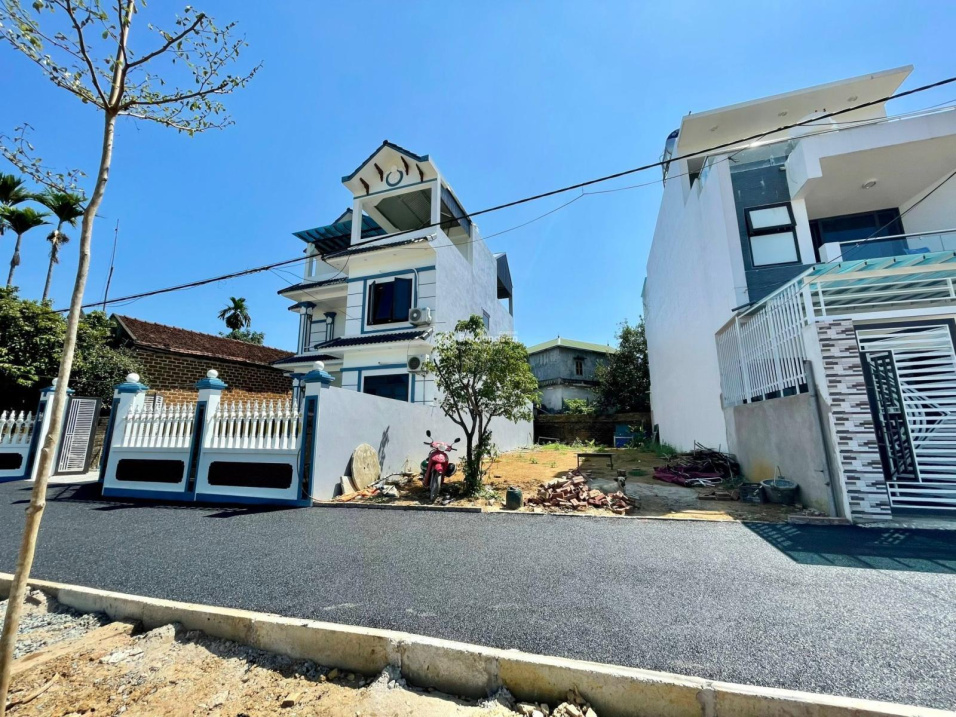 Chính chủ cần tiền trả nợ, bán gấp lô đất 110m full thổ cư sát ĐH FPT và ĐHQG. 15990457