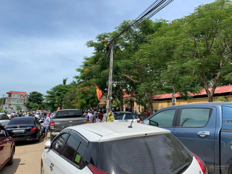 Chính chủ cần tiền trả nợ, bán gấp lô đất 110m full thổ cư sát ĐH FPT và ĐHQG. 15990457