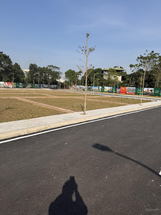 Bán đất nền Hoà Lạc - ĐH Quốc gia 100m2 full thổ cư, mặt tiền 8m, đường trước 20m, giá 2,5 tỷ 15990505