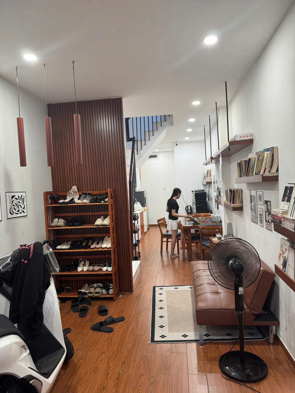 BÁN NHÀ HXH 6M NGUYỄN CẢNH CHÂN – QUẬN 1 15990509