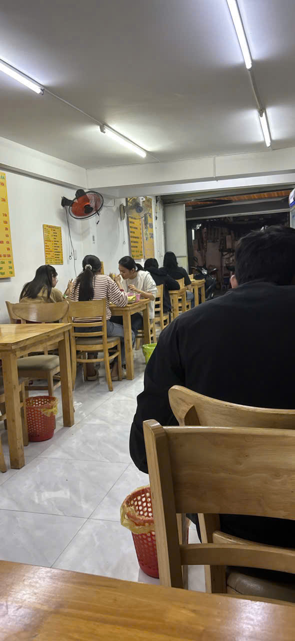 SANG NHƯỢNG QUÁN PHỞ + CƠM – VÀO LÀ KINH DOANH NGAY  Địa chỉ: 139 Tân Cảng, Bình Thạnh, TP Hồ Chí 15990539