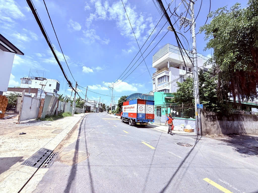 KHO XƯỞNG MẶT TIỀN NHỰA TÂN HIỆP – 9.4x30M – 250M² THỔ CƯ – CHỈ 9.8 TỶ 15990587