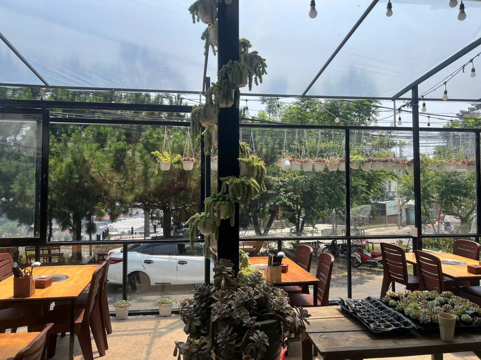 SANG NHƯỢNG QUÁN NHẬU BBQ SEN ĐÁ QUÁN TẠI ĐÀ LẠT, LÂM ĐỒNG 15990594