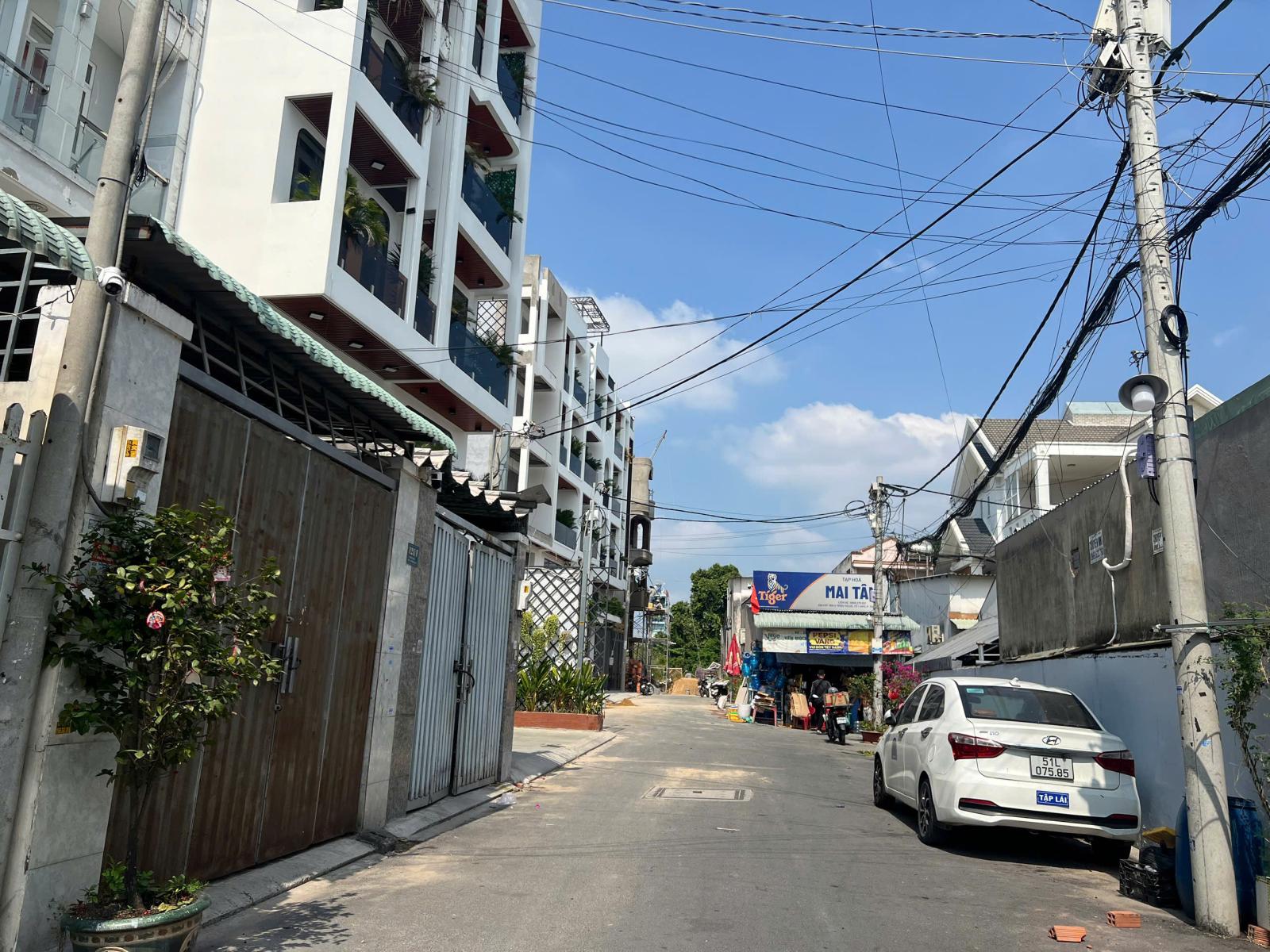 Nhà đã trống Nhờ 500 ACE có khach bán dùm  Hoa hồng 30 triệu 15990630