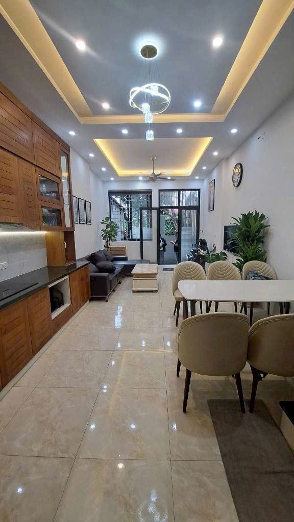 Bán nhà phố Xã Đàn, Đống Đa, dân xây, ngõ thông, gần phố, 38m, 5 tầng, 9.2 tỷ 15990706