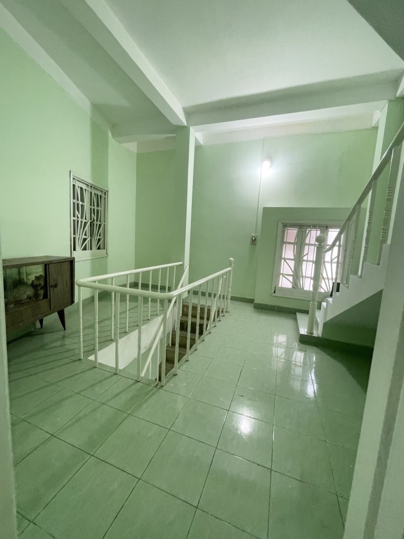 ► Kiệt 3.5m gần MT Hoàng Diệu, 31m2, 3.5 tầng đúc, 3PN, 3WC, sân thượng, 3.65 tỷ 15990724