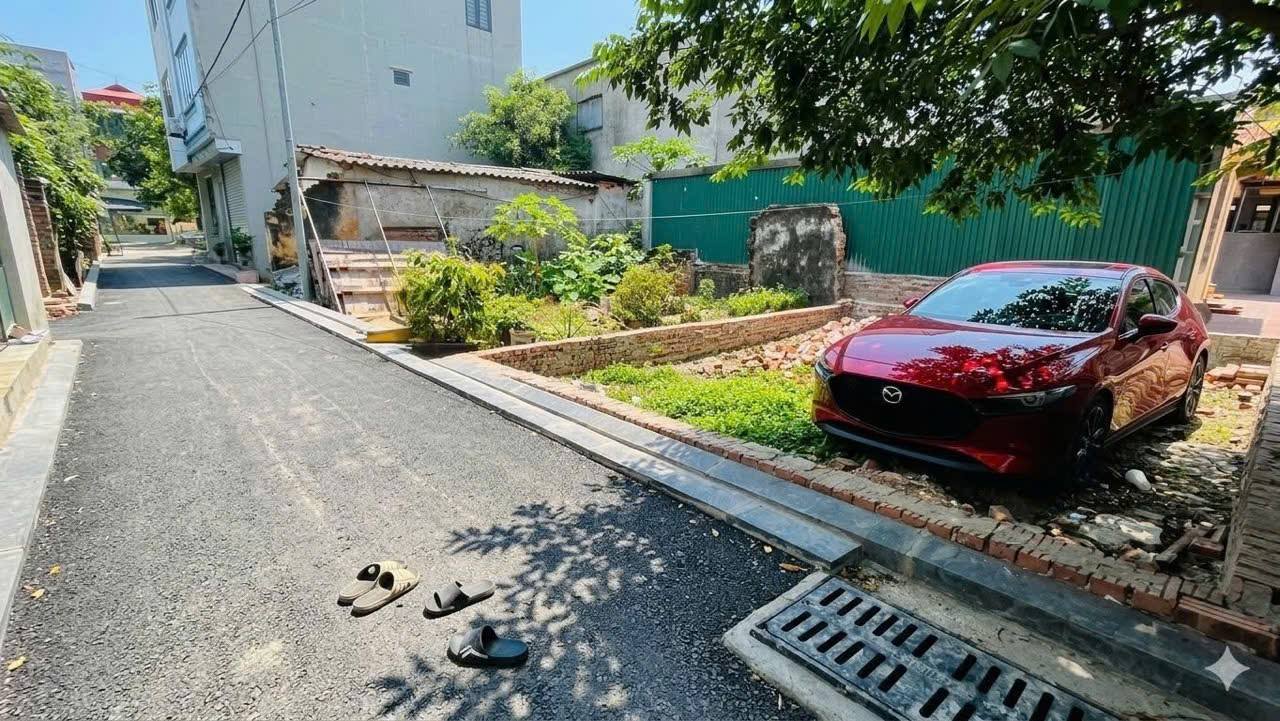 Đất Uy Nỗ, 45m2, mt5.7m, nở hậu, ô tô, 3.85 tỷ, Đông Anh. 15990735