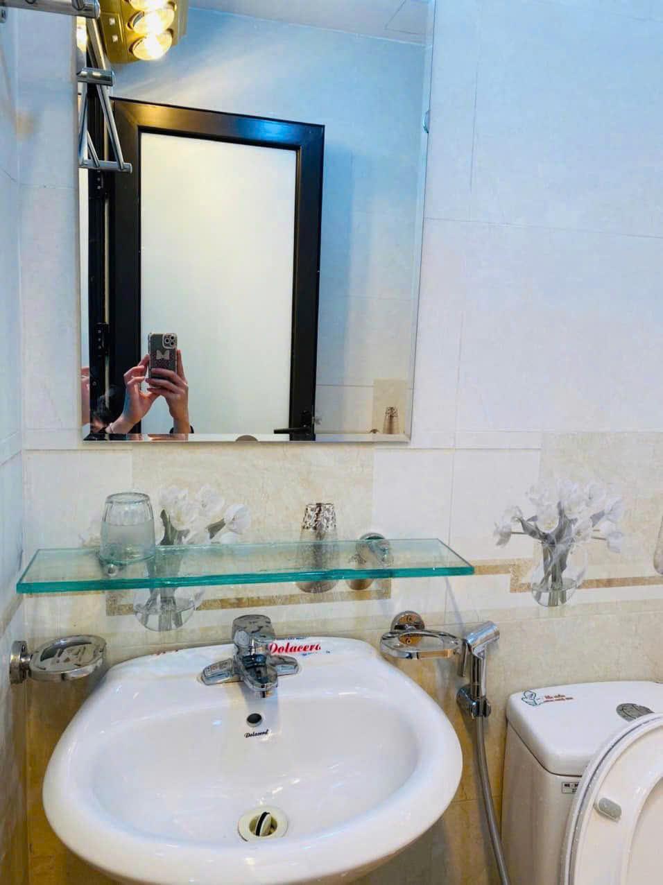 Cho thuê phòng trọ khép kín ngõ 262a nguyễn trãi,chính kinh 15990767