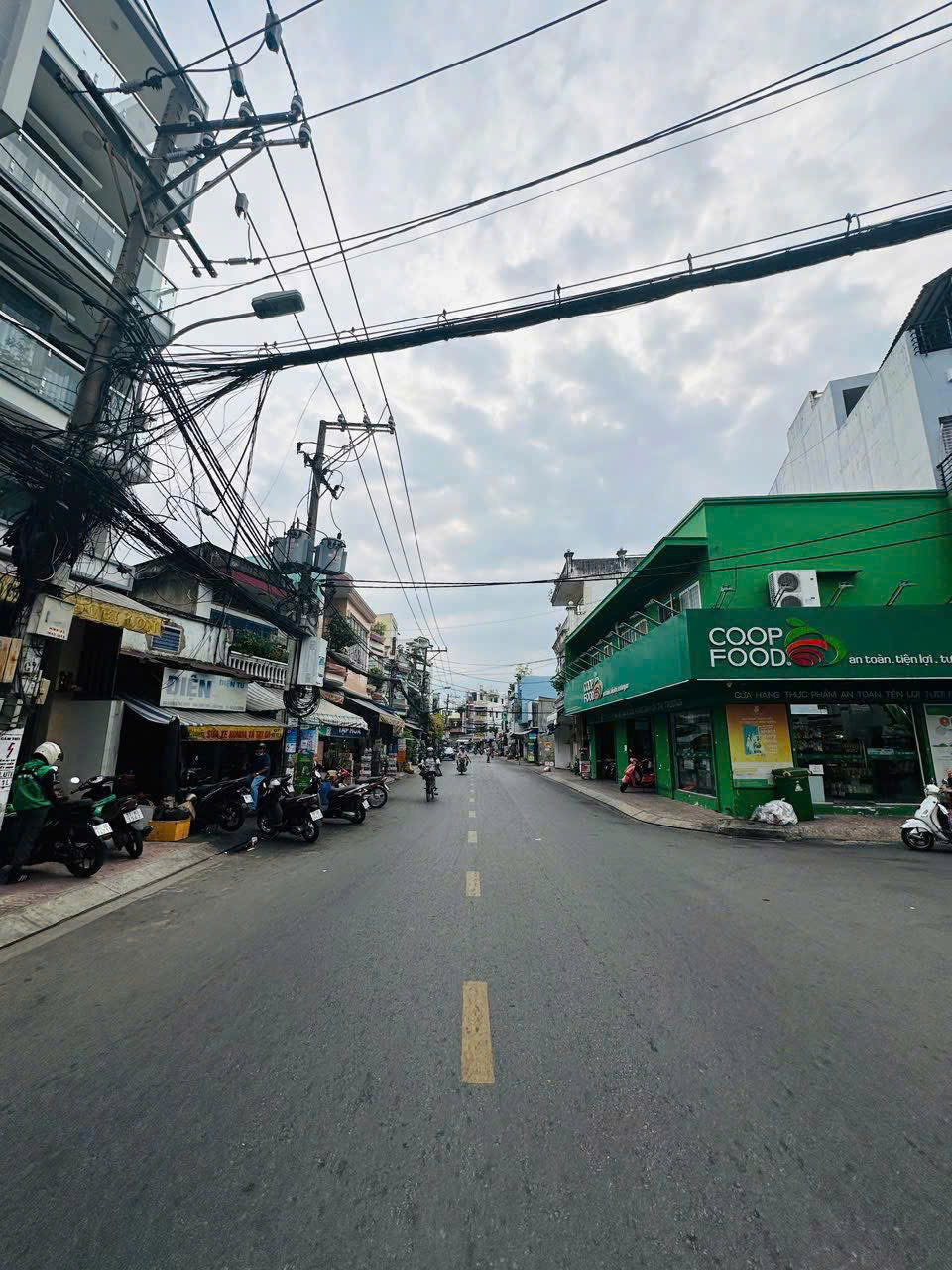 Bán Đất - Mặt tiền Lương Thế Vình - giao Lũy Bán Bích, Tô Hiệu, 8x36m, GPXD 8 tầng, 24,9 tỷ 15990783