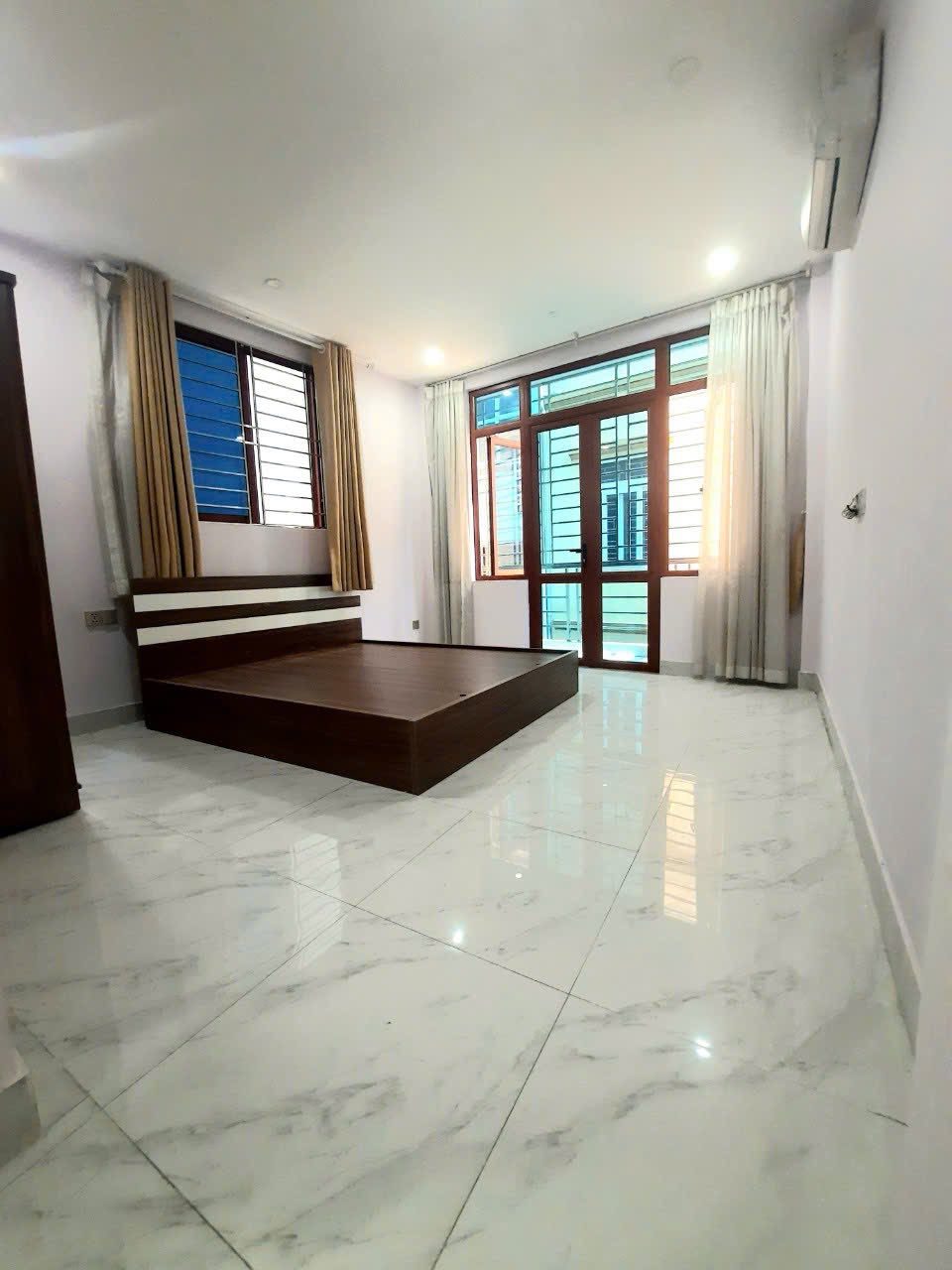 Cho thuê nhà ngõ 63 Lê Đức Thọ 65 m2, nhà 4 tầng ở tối đa 10 người 19 triệu 15990786