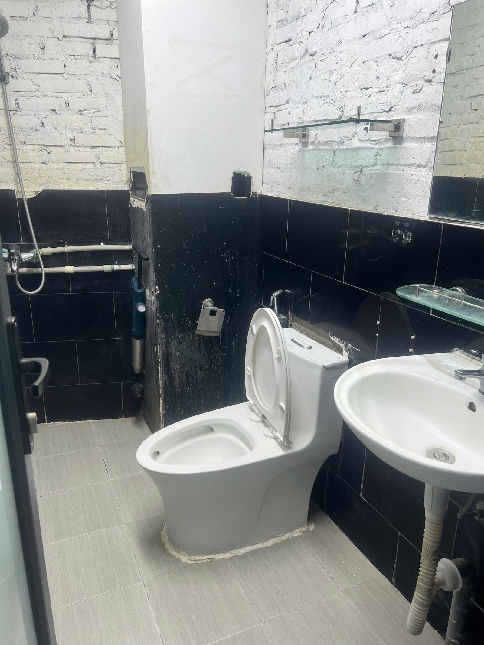 CHÍNH CHỦ CHO THUÊ NHÀ MẶT PHỐ SỐ 191 TÔN ĐỨC THẮNG - PHƯỜNG VĂN MIẾU - QUỐC TỬ GIÁM 15990791