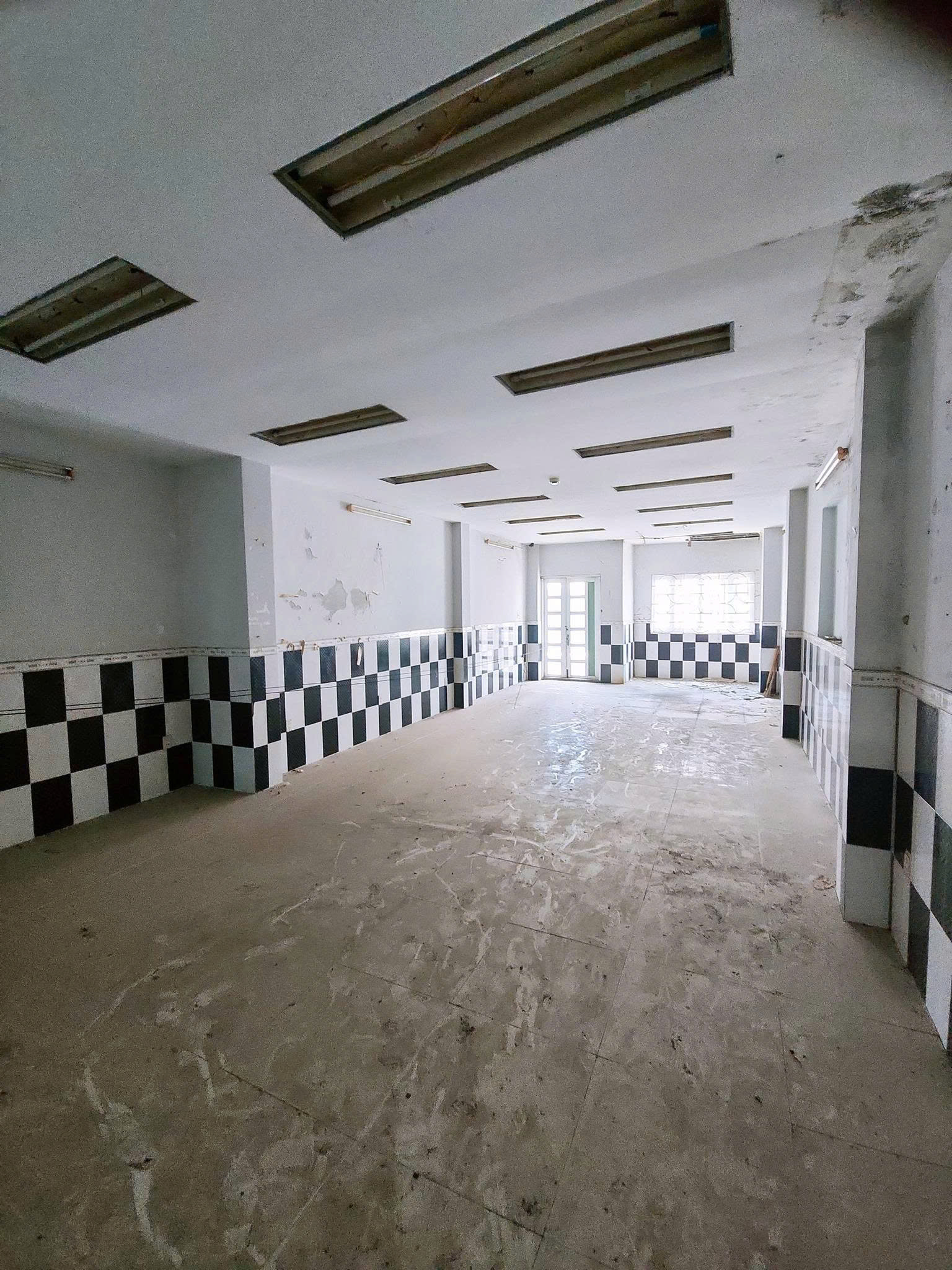 Bán nhà Mặt tiền Đô Đốc Lộc - ngay Tân Hương, 10,5x26m, nở hậu 14m, 5 Tầng, chỉ 36,8 tỷ. 15990794