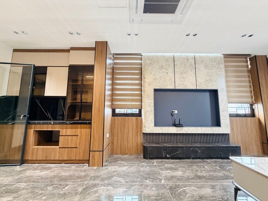 Bán nhà ngõ 193 Bồ Đề oto thông, chỉ hơn 9 tỷ còn tl. 15990854