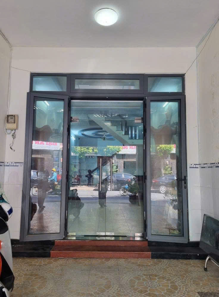 MẶT TIỀN HUỲNH THỊ HAI – 5x20M – 4 TẦNG + SÂN THƯỢNG – CHỈ 10 TỶ 15990885