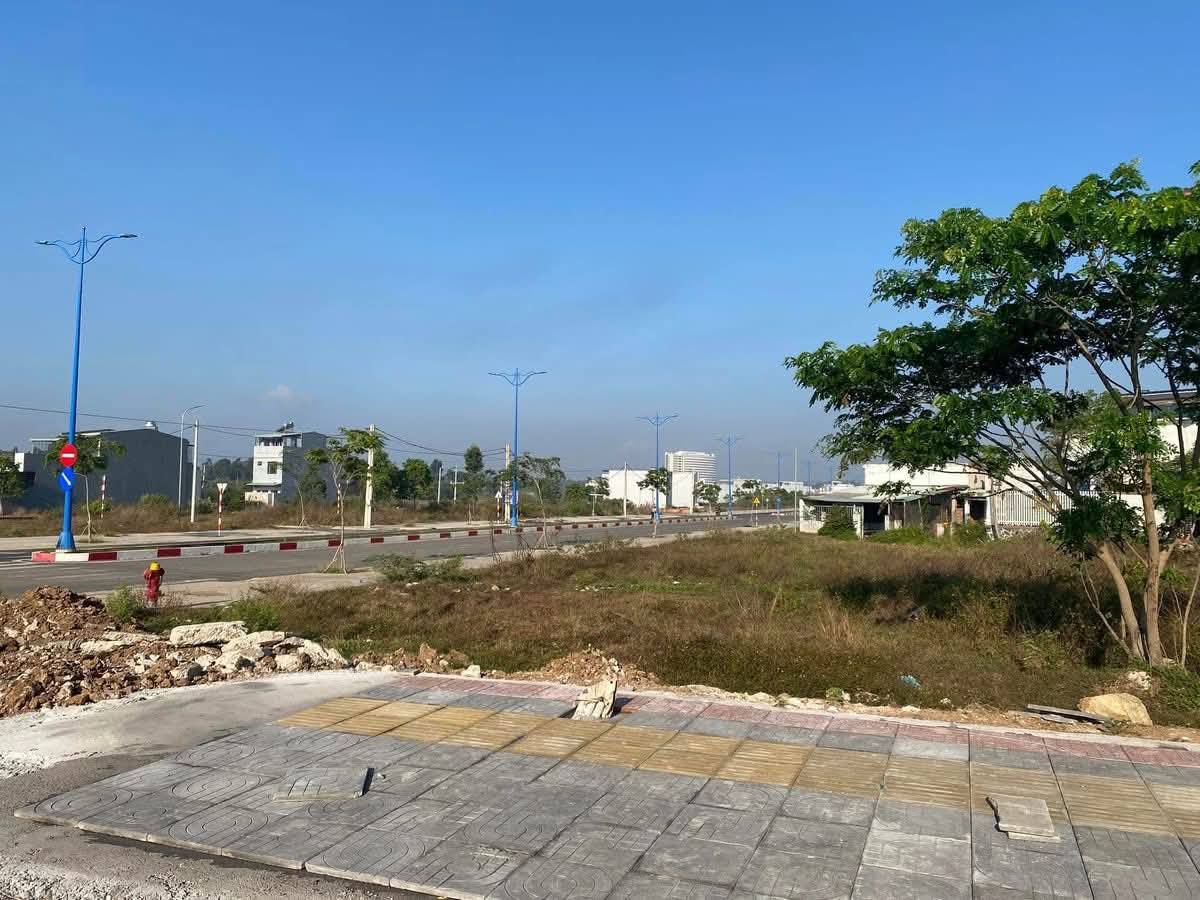 BÁN LÔ ĐẤT 2 MẶT TIỀN ĐƯỜNG LỚN – HÒA LONG, BÀ RỊA 15990894