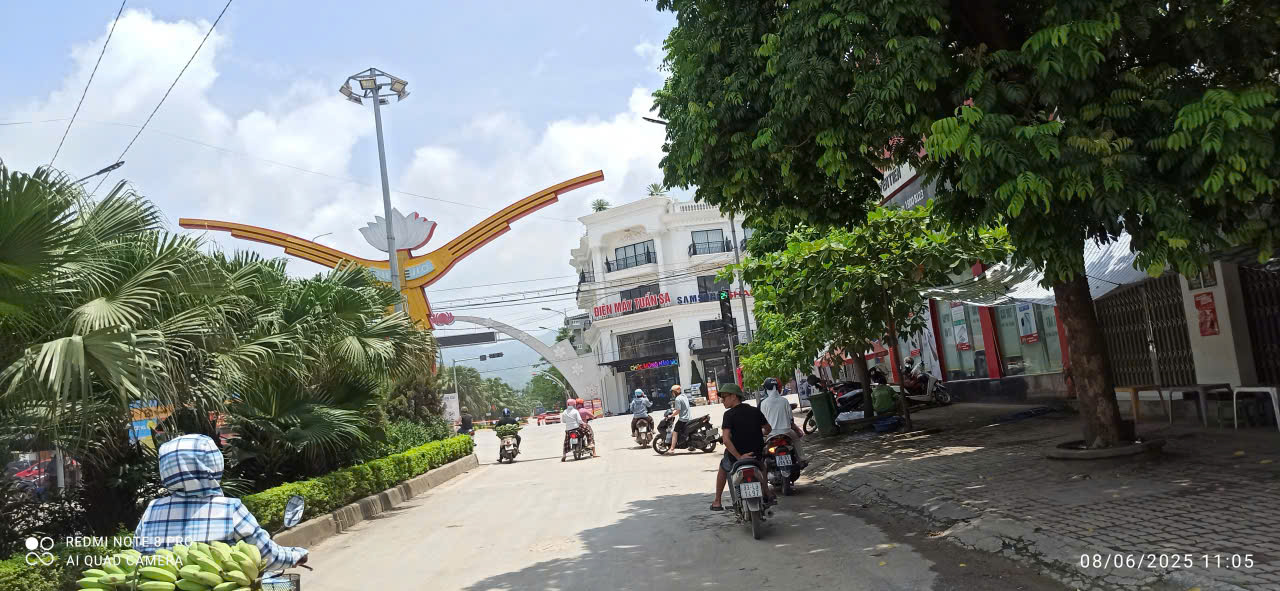 * Thị trấn Lương Sơn, phố chợ dt 68m2 – nhích 3 tỷ, kinh doanh  15990896