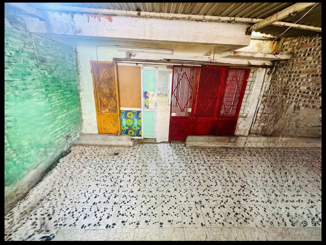 CC cần cho thuê nhà TT tầng 1 Trung Tự, 50m2 x tầng 1 - Giá 10 triệu 15991094