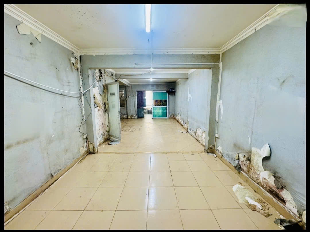 CC cần cho thuê nhà TT tầng 1 Trung Tự, 50m2 x tầng 1 - Giá 10 triệu 15991094