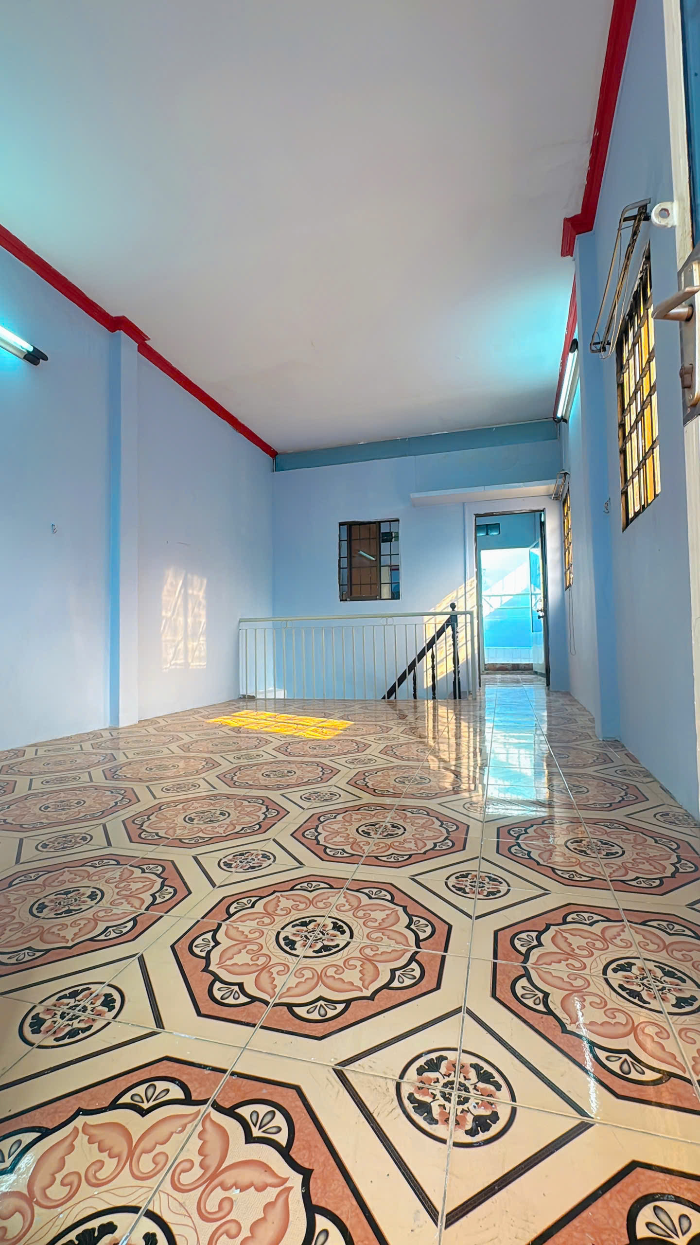 Nhà hẻm oto quay đầu Âu Dương Lân P3Q8, Giá : 7.68 Tỷ 15991100