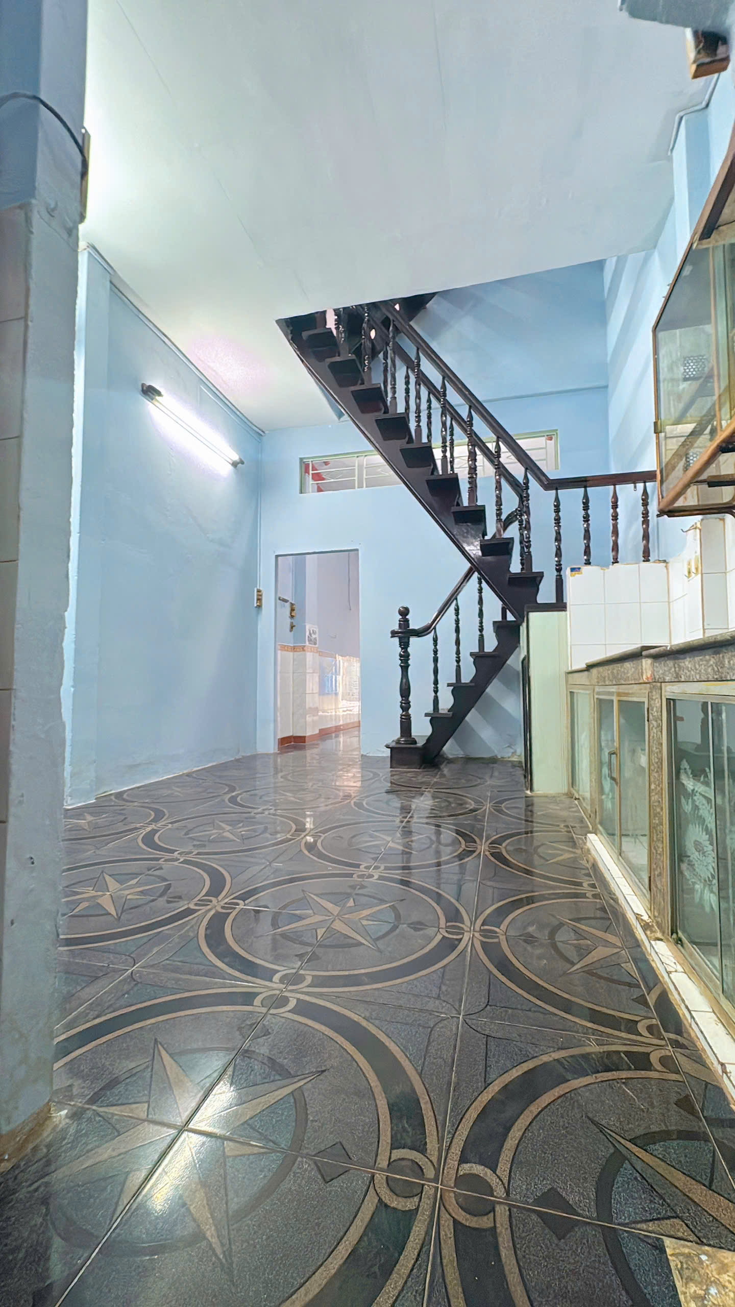 Nhà hẻm oto quay đầu Âu Dương Lân P3Q8, Giá : 7.68 Tỷ 15991101