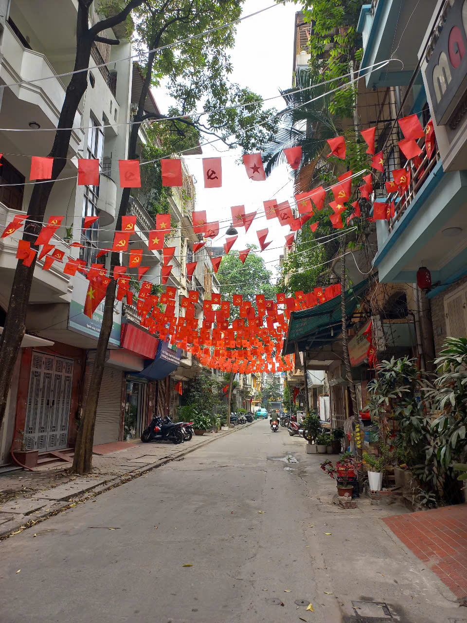 BÁN ĐẤT TẶNG NHÀ 2 TẦNG NGUYỄN XIỂN,103M2, 2 MẶT NGÕ OTO TRÁNH, VỈA HÈ, KINH DOANH, 3X TỶ 15991185