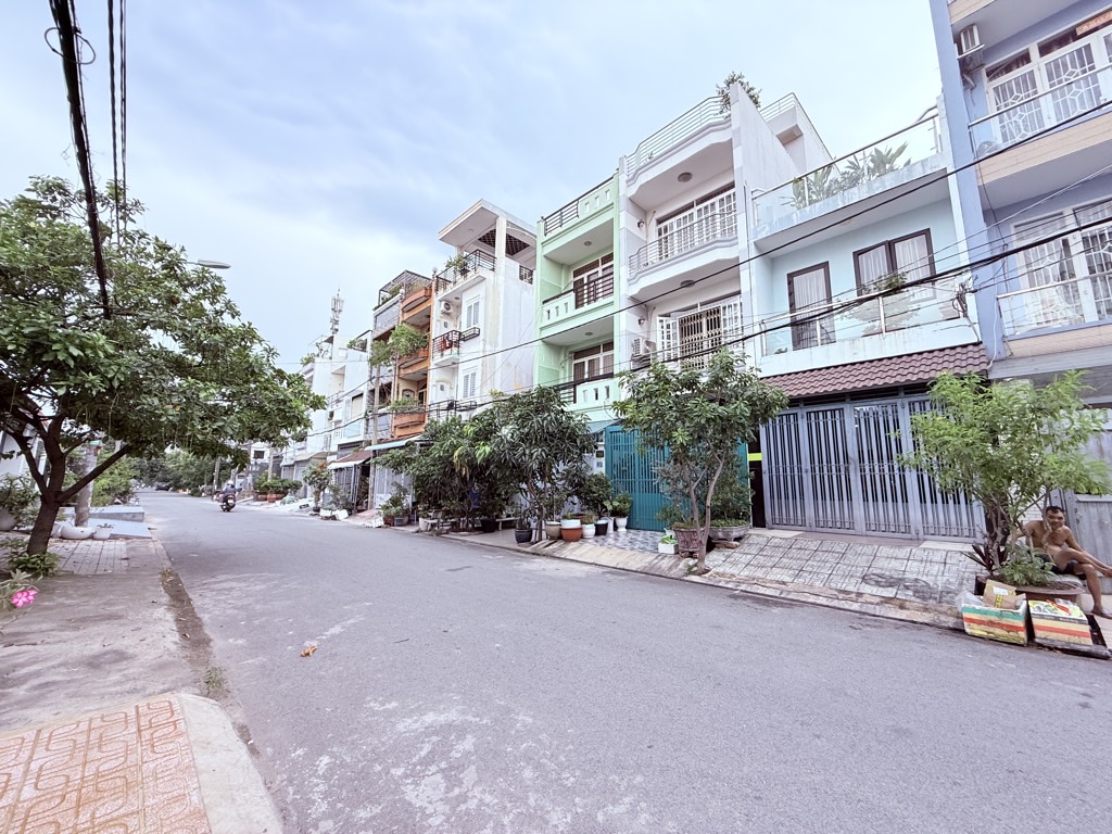 Mặt tiền KDC Bình Hưng, đối diện bến xe Quận 8, 6x24 - 0931172218 15991187