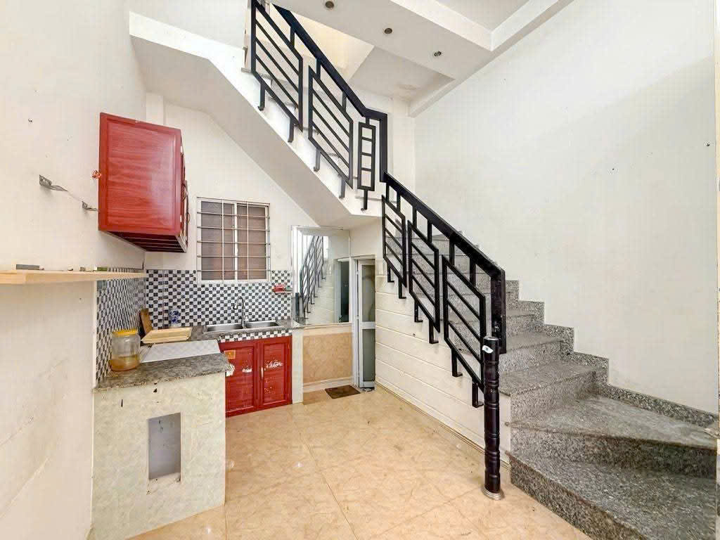 1tret 1lau_Hẻm 1sec_Đường rước nhà 5m - Trần xuân soạn .cạnh lottmart.Him lam Q7 15991191