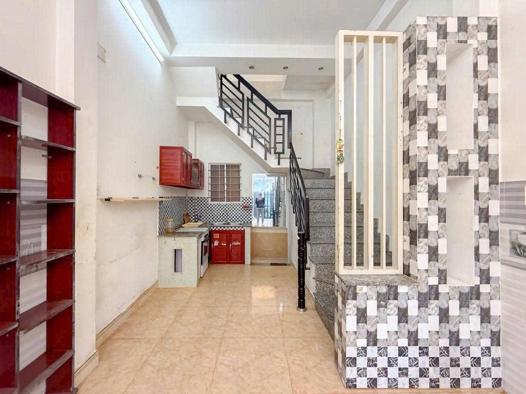 1tret 1lau_Hẻm 1sec_Đường rước nhà 5m - Trần xuân soạn .cạnh lottmart.Him lam Q7 15991191