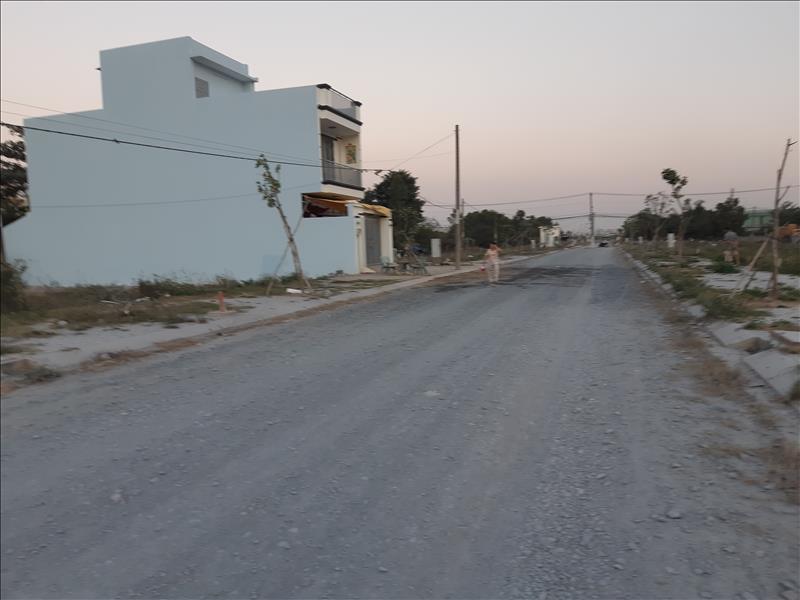 BÁN ĐẤT MẶT TRỤC CHÍNH KINH DOANH ĐƯỢC NGAY TẠI HÒA LẠC-SÁT ĐẠI HỌC QUỐC GIA-SỔ ĐỎ CHÍNH CHỦ 15991205