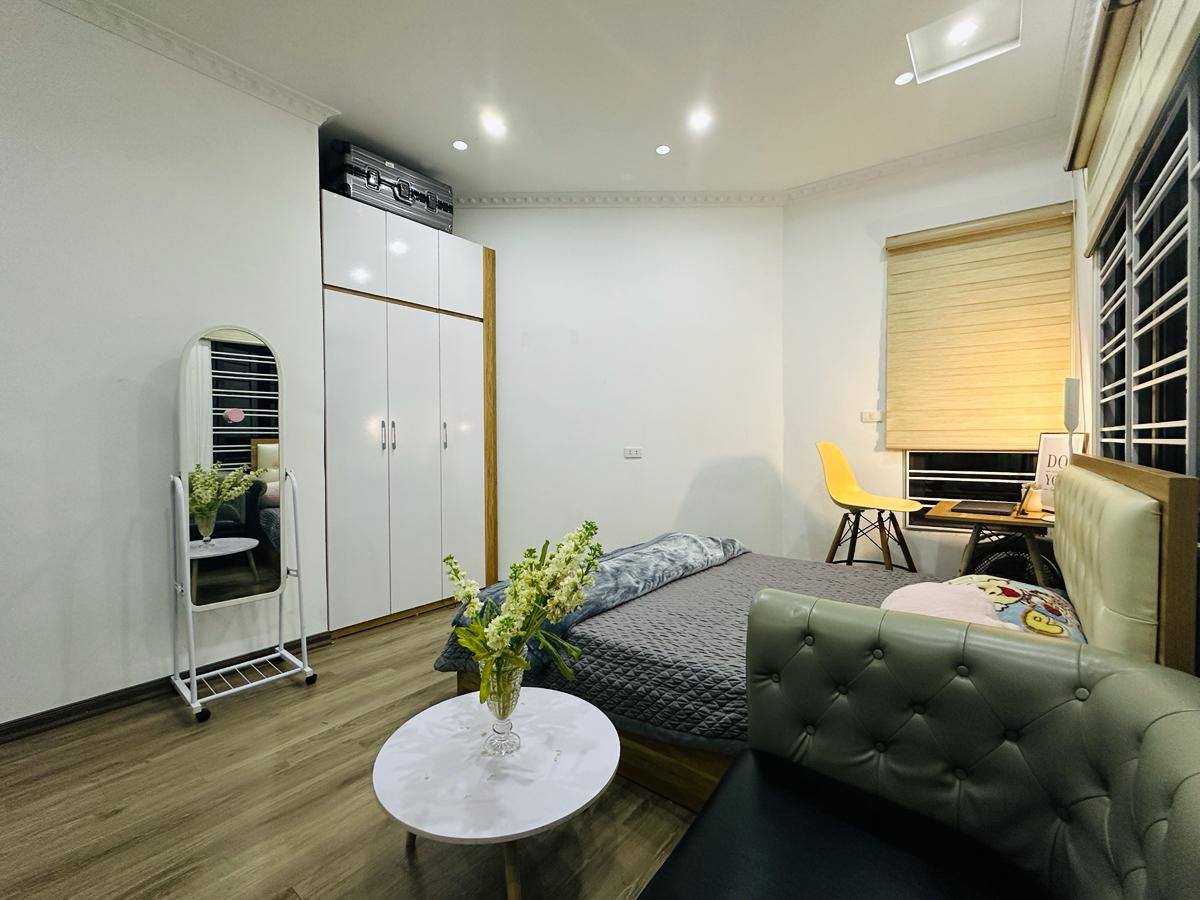 HÀNG XÓM ĐỐNG ĐA PHỐ NGỌC KHÁNH 58M 6T MT 5,5M NHỈNH 22 TỶ NGÕ THÔNG 15991225