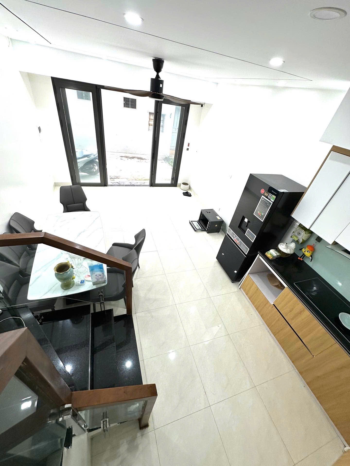 SIÊU PHẨM CỔ BI - NỘI THẤT FULL-DÂN TRÍ CAO-CAMRY ĐỖ CỬA 5 Tầng 32 m2  “Nhỉnh 8 tỷ” 15991229