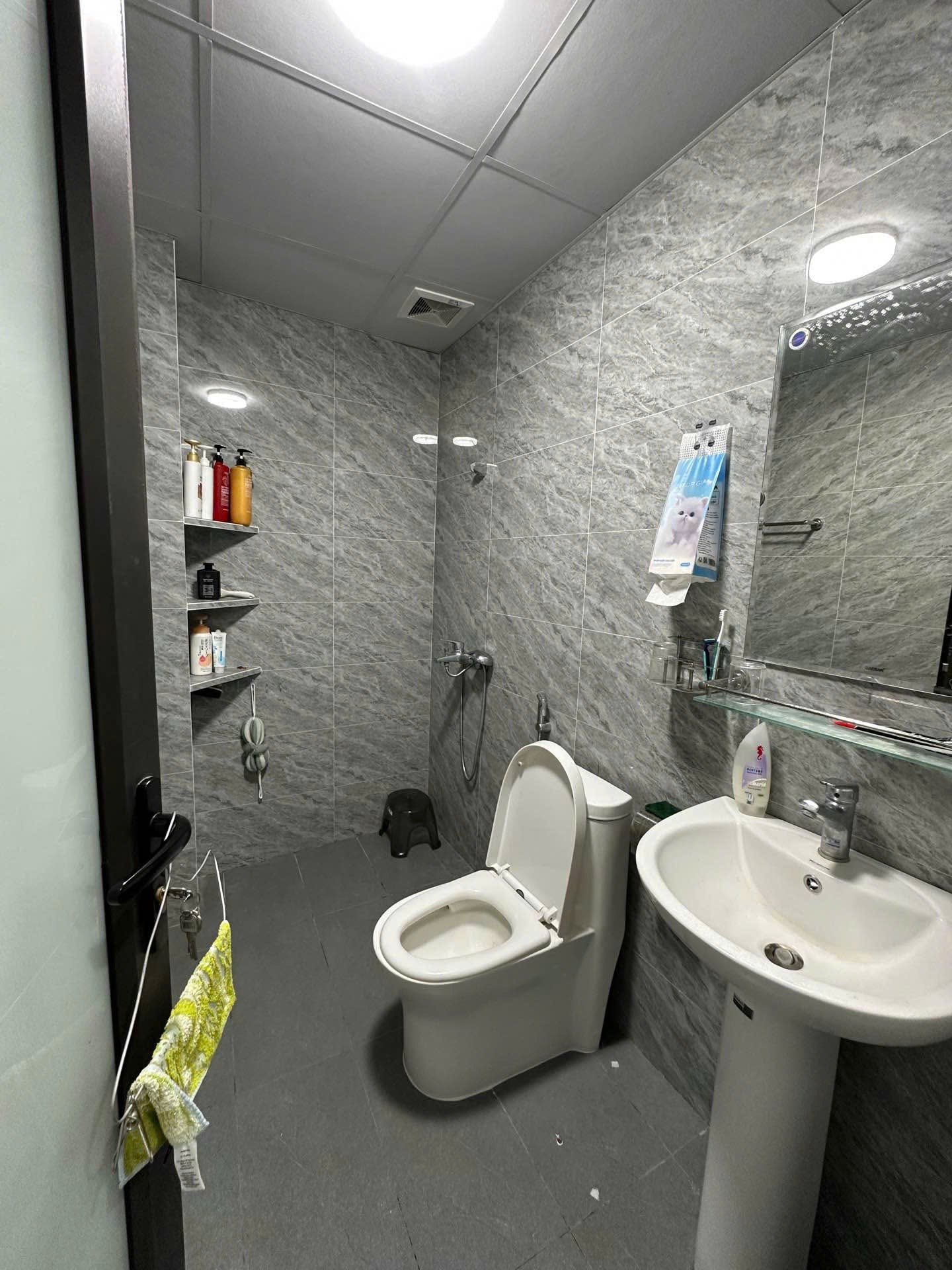 SIÊU PHẨM CỔ BI - NỘI THẤT FULL-DÂN TRÍ CAO-CAMRY ĐỖ CỬA 5 Tầng 32 m2  “Nhỉnh 8 tỷ” 15991229