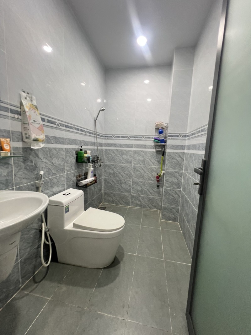 Bán nhà 2 Tầng Dĩ An,SHR thổ cư,đường ô tô, gần chợ Dĩ An 1 15991244