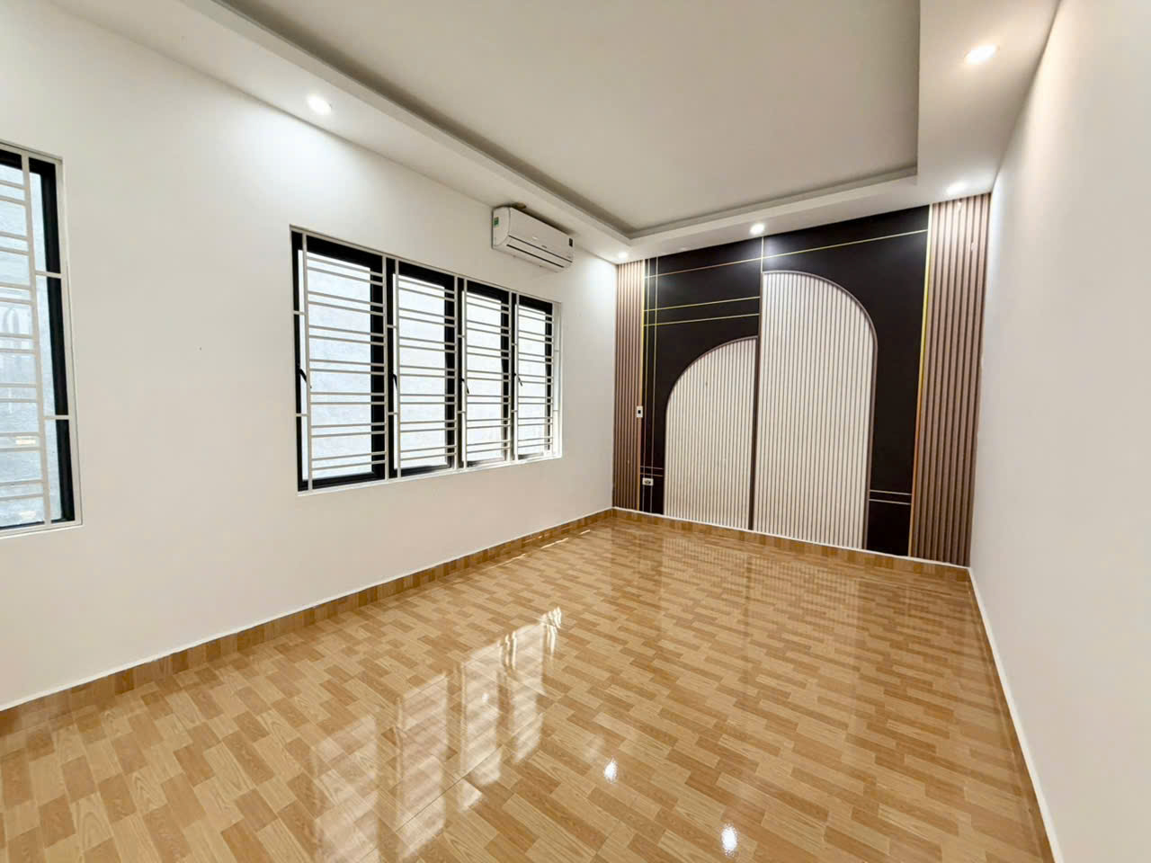 ❌Bán nhà Trại Lẻ - 50m 3 tầng - sân riêng - gần AEON 15991274